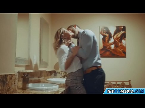 ❤️ Amikor egy bögyös szőke elcsábít egy nyilvános WC-ben ☑ Szuper szex at hu.ideabuffet.top ❤